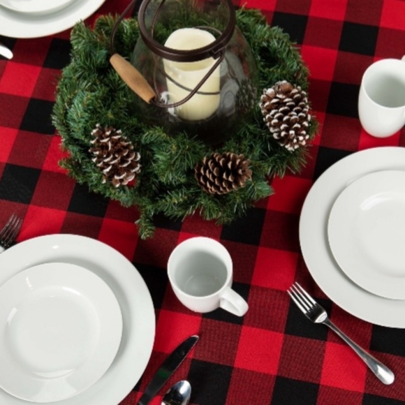 Buffalo Plaid Tablecloth - Picture 3 of 4